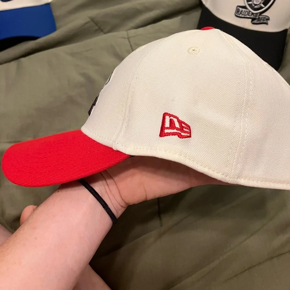 Kansas City Chiefs NFL New Era 39Thirty Cap Like New Medium/ Large
